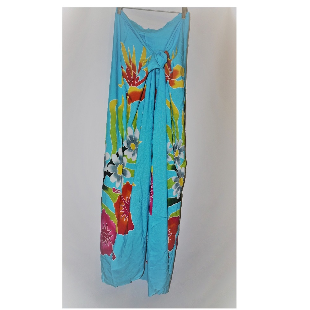 New!! Beautiful Blue Floral Sarong